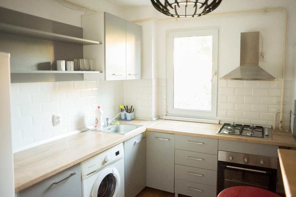 Executive Apartments 2 Крайова Екстериор снимка